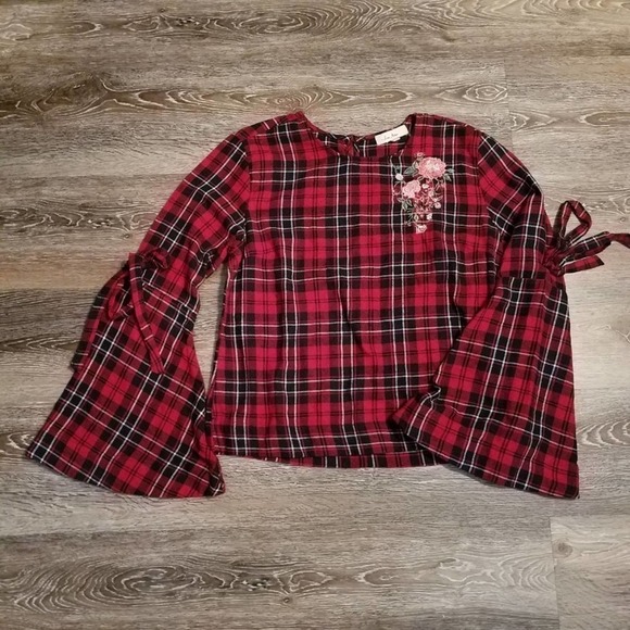 Love Notes Red Plaid Embroidered Bell Sleeve Top Medium - Picture 2 of 6